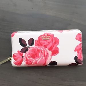 Kate spade cameron street lacey roses wallet